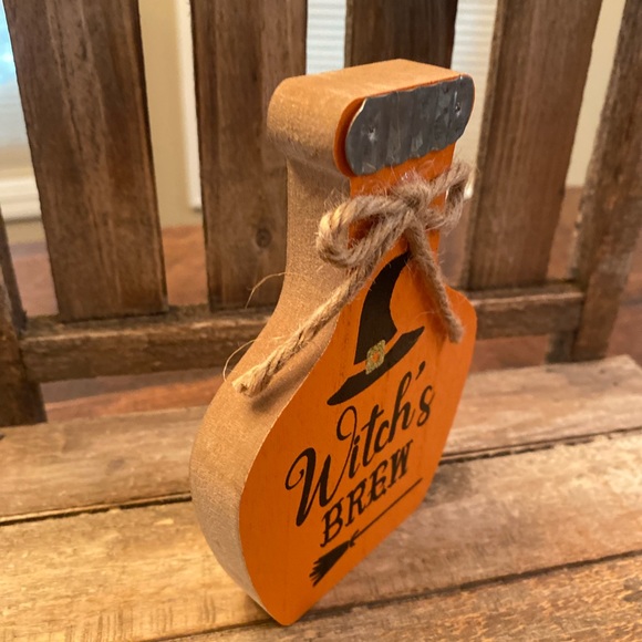 Halloween Potion Bottles Set, Witch’s Brew Potion Bottles, Spells & Potions - Picture 16 of 16